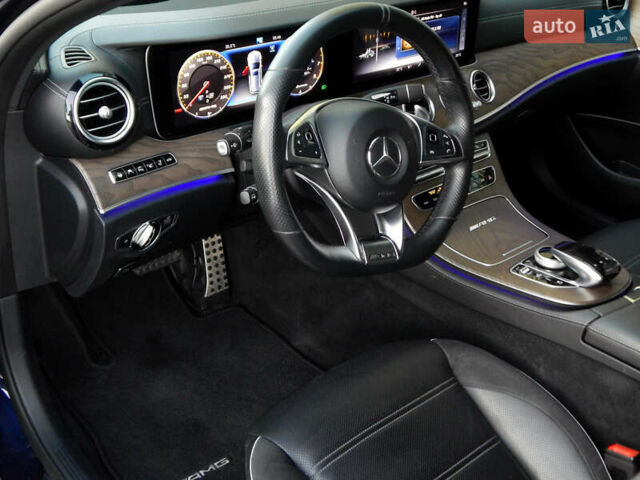 Мерседес Е-Клас 2018 у Києві на Automoto.ua Синій Мерседес Е-Клас, об'ємом двигуна 4 л та пробігом 83 тис. км за 63900 $, фото 19 на Automoto.ua