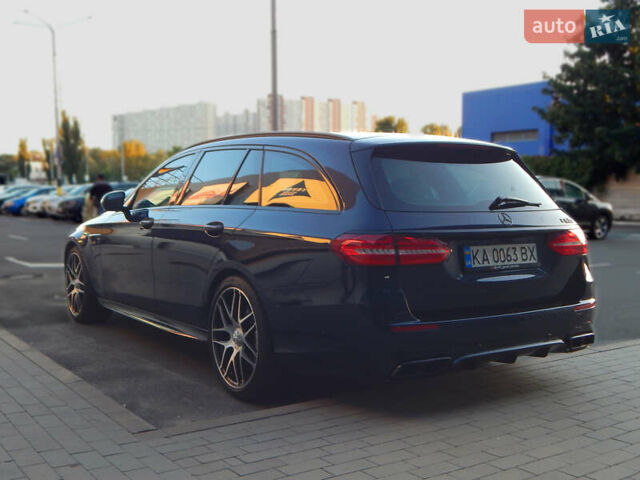 Мерседес Е-Клас 2018 у Києві на Automoto.ua Синій Мерседес Е-Клас, об'ємом двигуна 4 л та пробігом 83 тис. км за 63900 $, фото 9 на Automoto.ua