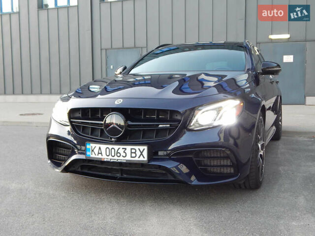 Мерседес Е-Клас 2018 у Києві на Automoto.ua Синій Мерседес Е-Клас, об'ємом двигуна 4 л та пробігом 83 тис. км за 63900 $, фото 24 на Automoto.ua
