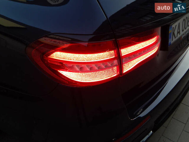 Мерседес Е-Клас 2018 у Києві на Automoto.ua Синій Мерседес Е-Клас, об'ємом двигуна 4 л та пробігом 83 тис. км за 63900 $, фото 28 на Automoto.ua