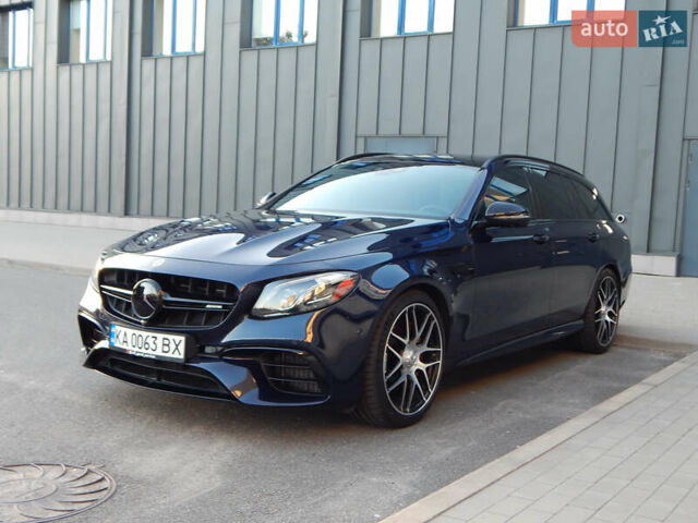 Мерседес Е-Клас 2018 у Києві на Automoto.ua Синій Мерседес Е-Клас, об'ємом двигуна 4 л та пробігом 83 тис. км за 63900 $, фото 23 на Automoto.ua