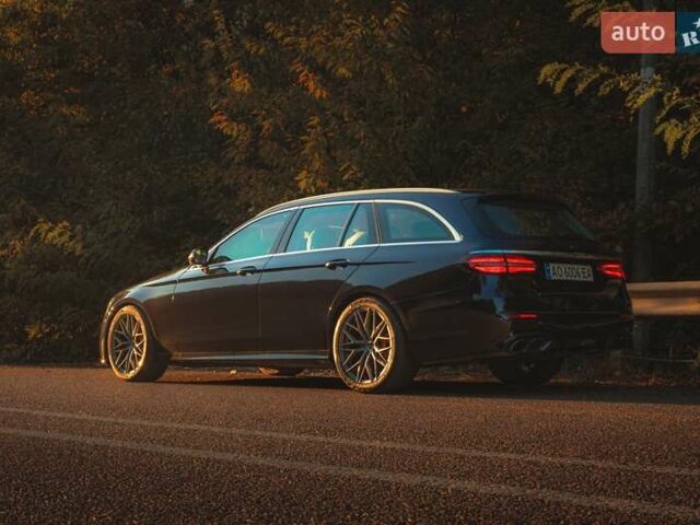 Синий Мерседес Е-Класс, объемом двигателя 0 л и пробегом 51 тыс. км за 38000 $, фото 10 на Automoto.ua