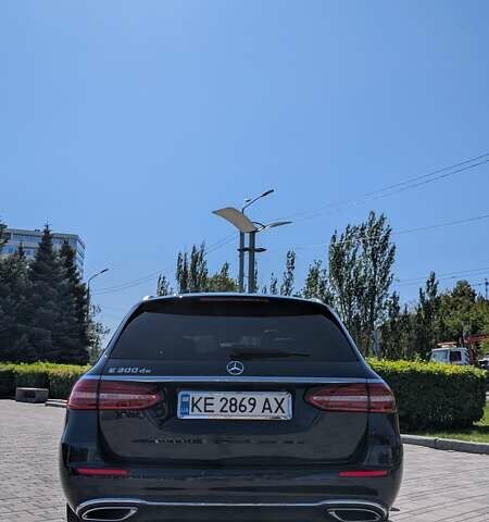 Синий Мерседес Е-Класс, объемом двигателя 1.95 л и пробегом 49 тыс. км за 53700 $, фото 9 на Automoto.ua