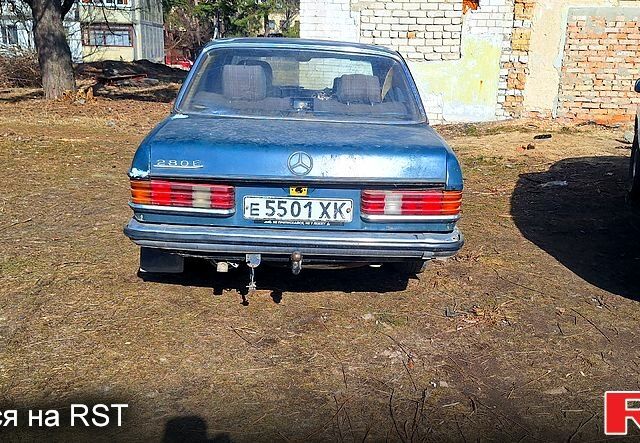 Зеленый Мерседес Е-Класс, объемом двигателя 30 л и пробегом 0 тыс. км за 900 $, фото 8 на Automoto.ua