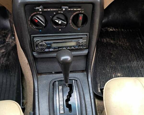 Зеленый Мерседес Е-Класс, объемом двигателя 0 л и пробегом 350 тыс. км за 900 $, фото 3 на Automoto.ua