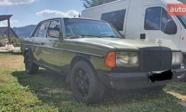 Зеленый Мерседес Е-Класс, объемом двигателя 0 л и пробегом 30 тыс. км за 1250 $, фото 1 на Automoto.ua