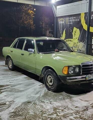 Зеленый Мерседес Е-Класс, объемом двигателя 2 л и пробегом 500 тыс. км за 1500 $, фото 3 на Automoto.ua