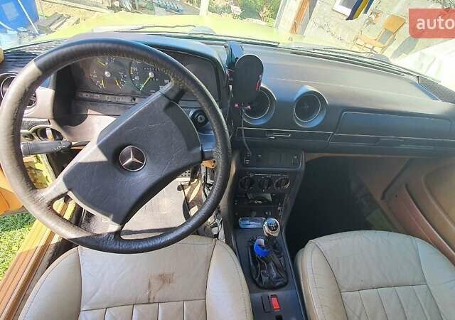 Зеленый Мерседес Е-Класс, объемом двигателя 0 л и пробегом 30 тыс. км за 1250 $, фото 5 на Automoto.ua