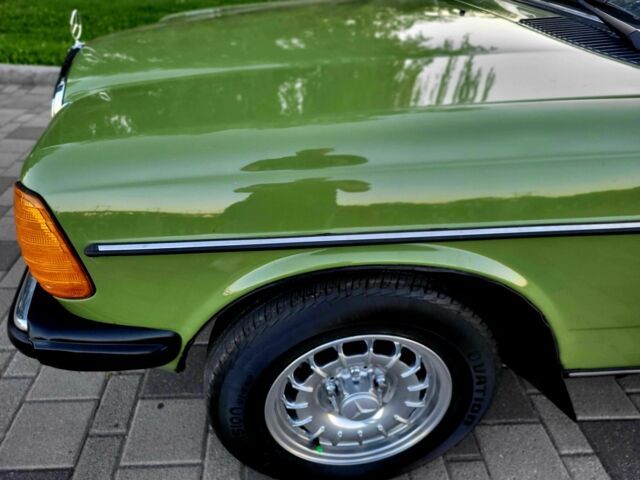 Зеленый Мерседес Е-Класс, объемом двигателя 2.4 л и пробегом 220 тыс. км за 10000 $, фото 10 на Automoto.ua