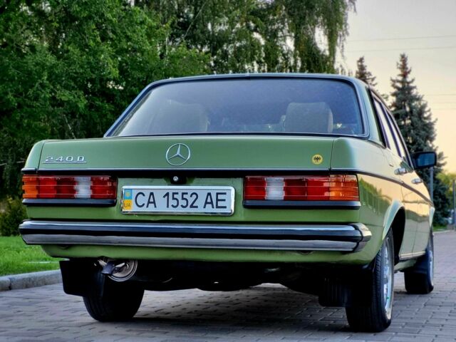 Зеленый Мерседес Е-Класс, объемом двигателя 2.4 л и пробегом 220 тыс. км за 10000 $, фото 5 на Automoto.ua