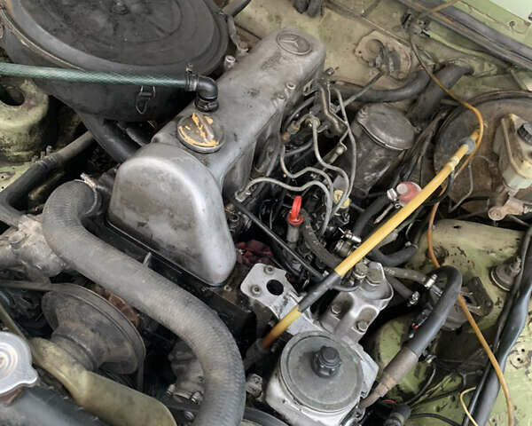Зеленый Мерседес Е-Класс, объемом двигателя 2 л и пробегом 220 тыс. км за 900 $, фото 12 на Automoto.ua