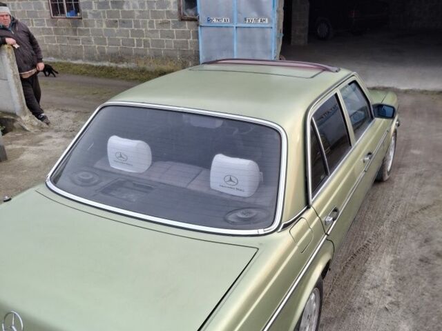 Зелений Мерседес Е-Клас, об'ємом двигуна 2 л та пробігом 450 тис. км за 1900 $, фото 6 на Automoto.ua