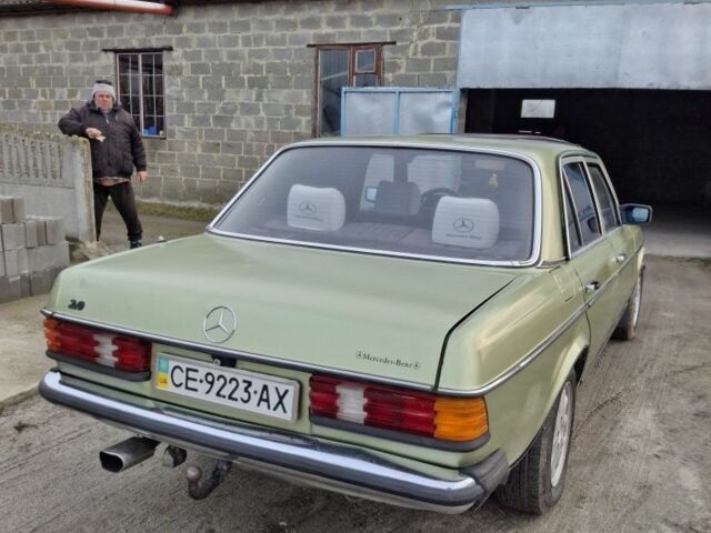 Зелений Мерседес Е-Клас, об'ємом двигуна 2 л та пробігом 450 тис. км за 1900 $, фото 3 на Automoto.ua