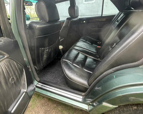 Зеленый Мерседес Е-Класс, объемом двигателя 2.4 л и пробегом 407 тыс. км за 3000 $, фото 9 на Automoto.ua