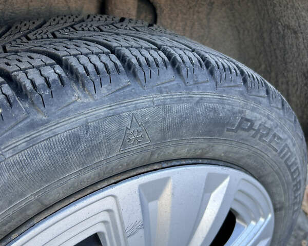 Зеленый Мерседес Е-Класс, объемом двигателя 2.6 л и пробегом 350 тыс. км за 2349 $, фото 4 на Automoto.ua