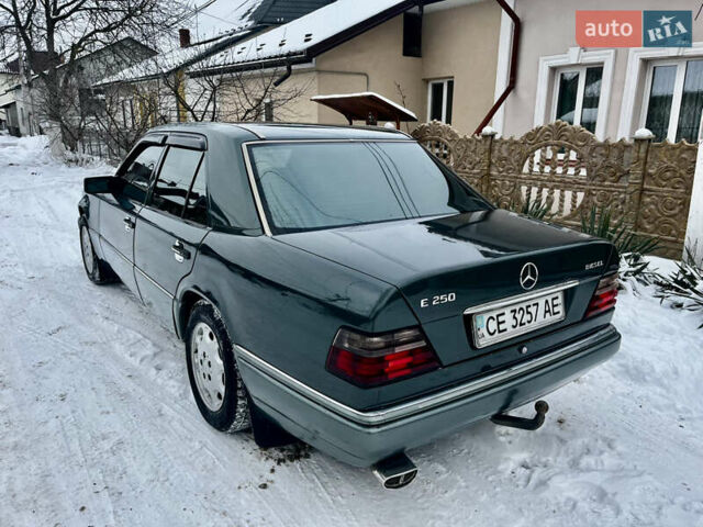 Зеленый Мерседес Е-Класс, объемом двигателя 2.5 л и пробегом 483 тыс. км за 3500 $, фото 3 на Automoto.ua