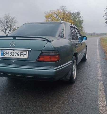 Зелений Мерседес Е-Клас, об'ємом двигуна 2.2 л та пробігом 549 тис. км за 3200 $, фото 18 на Automoto.ua