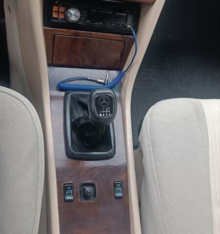 Зелений Мерседес Е-Клас, об'ємом двигуна 2.2 л та пробігом 549 тис. км за 3200 $, фото 8 на Automoto.ua