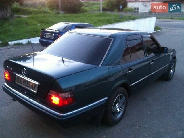 Зеленый Мерседес Е-Класс, объемом двигателя 2.2 л и пробегом 436 тыс. км за 4300 $, фото 1 на Automoto.ua