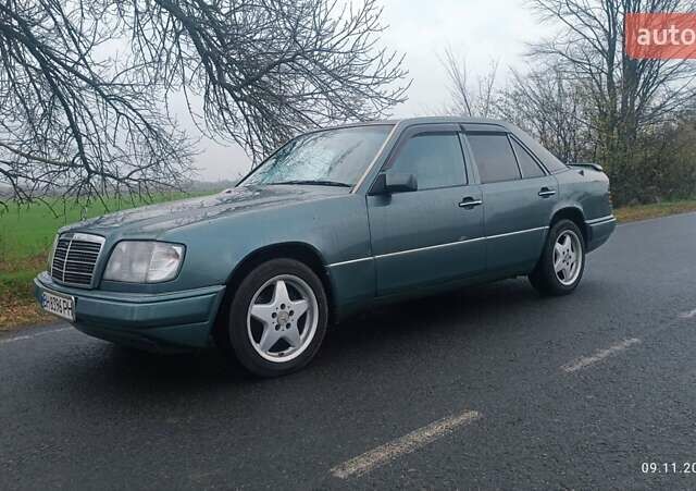 Зелений Мерседес Е-Клас, об'ємом двигуна 2.2 л та пробігом 549 тис. км за 3200 $, фото 15 на Automoto.ua