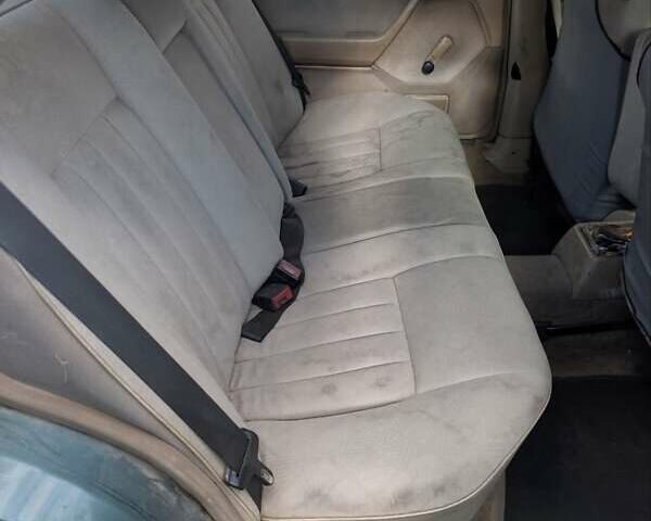 Зеленый Мерседес Е-Класс, объемом двигателя 3 л и пробегом 700 тыс. км за 900 $, фото 1 на Automoto.ua