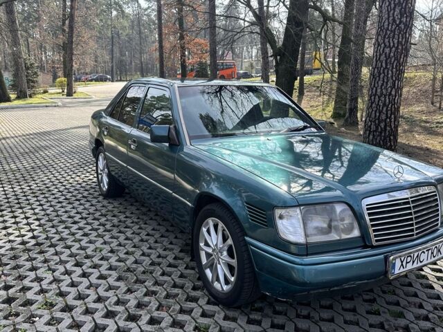 Зеленый Мерседес Е-Класс, объемом двигателя 3 л и пробегом 200 тыс. км за 4700 $, фото 7 на Automoto.ua