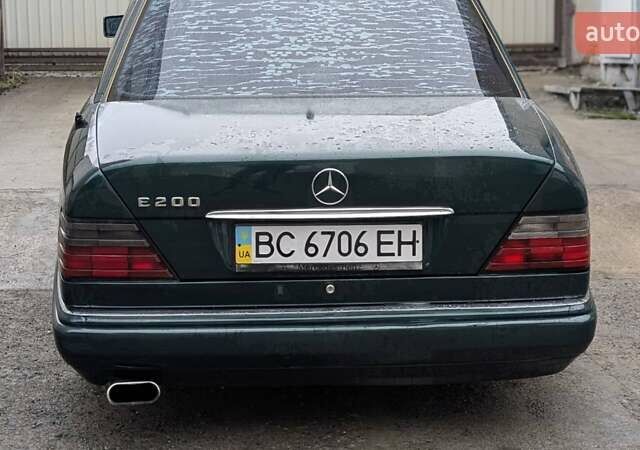 Зеленый Мерседес Е-Класс, объемом двигателя 2 л и пробегом 460 тыс. км за 3450 $, фото 8 на Automoto.ua