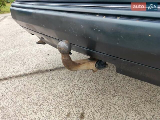 Зеленый Мерседес Е-Класс, объемом двигателя 2 л и пробегом 500 тыс. км за 2300 $, фото 9 на Automoto.ua