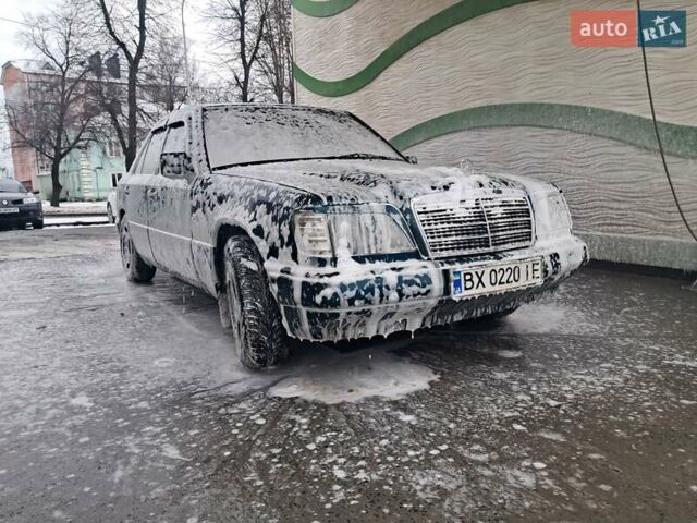 Зелений Мерседес Е-Клас, об'ємом двигуна 2 л та пробігом 366 тис. км за 3600 $, фото 6 на Automoto.ua