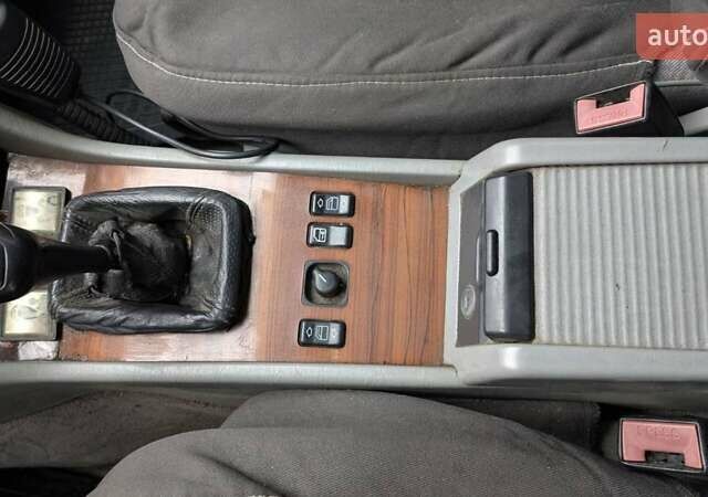 Зеленый Мерседес Е-Класс, объемом двигателя 2 л и пробегом 460 тыс. км за 3450 $, фото 15 на Automoto.ua