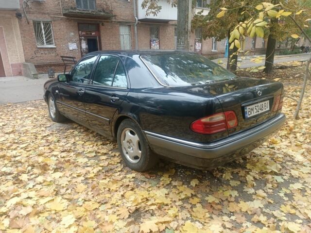 Мерседес Е-Клас 1995 у Сумах на Automoto.ua Зелений Мерседес Е-Клас, об'ємом двигуна 3.2 л та пробігом 30 тис. км за 2500 $, фото 1 на Automoto.ua