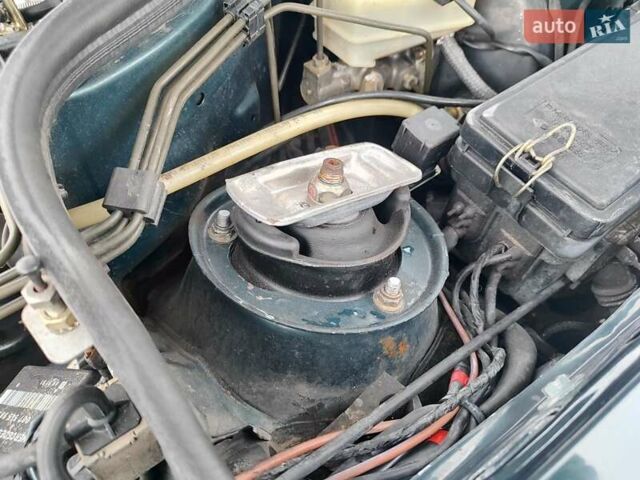 Зеленый Мерседес Е-Класс, объемом двигателя 2 л и пробегом 500 тыс. км за 2300 $, фото 24 на Automoto.ua