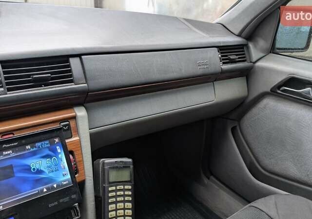 Зеленый Мерседес Е-Класс, объемом двигателя 2 л и пробегом 460 тыс. км за 3450 $, фото 21 на Automoto.ua