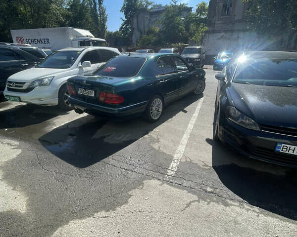 Зеленый Мерседес Е-Класс, объемом двигателя 2.3 л и пробегом 315 тыс. км за 3800 $, фото 9 на Automoto.ua