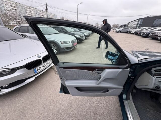 Зелений Мерседес Е-Клас, об'ємом двигуна 4.2 л та пробігом 250 тис. км за 3500 $, фото 16 на Automoto.ua