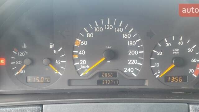 Зеленый Мерседес Е-Класс, объемом двигателя 2.3 л и пробегом 373 тыс. км за 2700 $, фото 2 на Automoto.ua