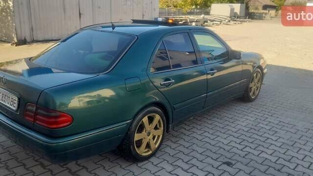 Зеленый Мерседес Е-Класс, объемом двигателя 2.3 л и пробегом 373 тыс. км за 2700 $, фото 11 на Automoto.ua