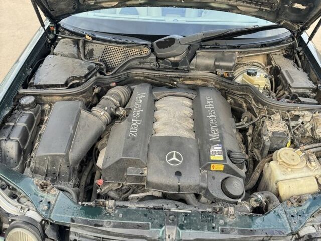 Зеленый Мерседес Е-Класс, объемом двигателя 4.3 л и пробегом 500 тыс. км за 3600 $, фото 7 на Automoto.ua