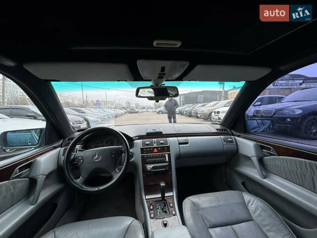 Зелений Мерседес Е-Клас, об'ємом двигуна 4.2 л та пробігом 250 тис. км за 3500 $, фото 5 на Automoto.ua