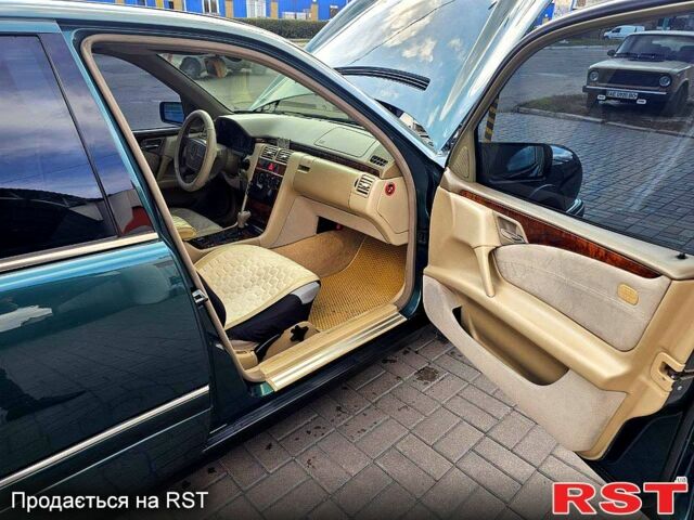 Зелений Мерседес Е-Клас, об'ємом двигуна 2.8 л та пробігом 278 тис. км за 2999 $, фото 7 на Automoto.ua