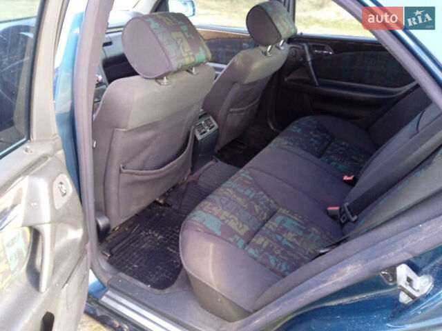 Зелений Мерседес Е-Клас, об'ємом двигуна 2.87 л та пробігом 432 тис. км за 3600 $, фото 5 на Automoto.ua