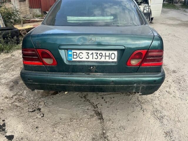 Зелений Мерседес Е-Клас, об'ємом двигуна 2.2 л та пробігом 400 тис. км за 1500 $, фото 4 на Automoto.ua