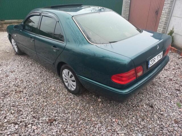 Зелений Мерседес Е-Клас, об'ємом двигуна 0 л та пробігом 254 тис. км за 1500 $, фото 18 на Automoto.ua