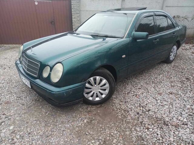 Зелений Мерседес Е-Клас, об'ємом двигуна 0 л та пробігом 254 тис. км за 1500 $, фото 16 на Automoto.ua