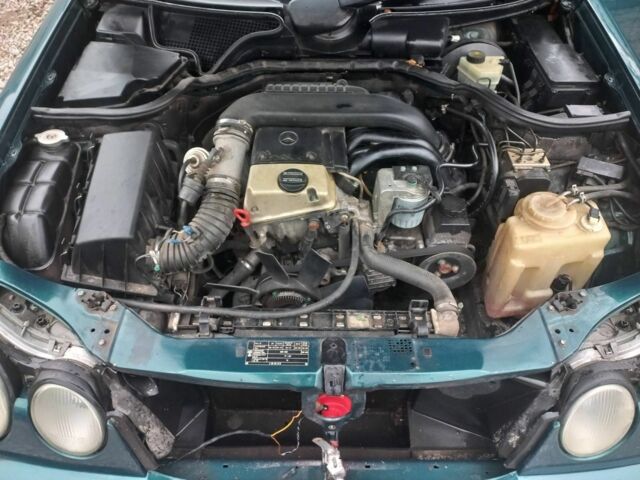 Зелений Мерседес Е-Клас, об'ємом двигуна 0 л та пробігом 254 тис. км за 1500 $, фото 23 на Automoto.ua