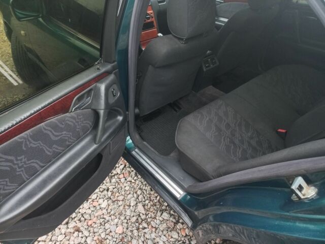 Зелений Мерседес Е-Клас, об'ємом двигуна 0 л та пробігом 254 тис. км за 1500 $, фото 5 на Automoto.ua