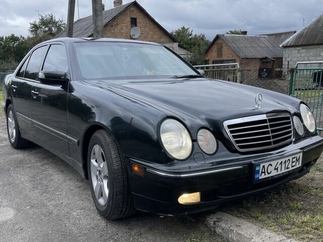 Зелений Мерседес Е-Клас, об'ємом двигуна 2.7 л та пробігом 470 тис. км за 3900 $, фото 2 на Automoto.ua