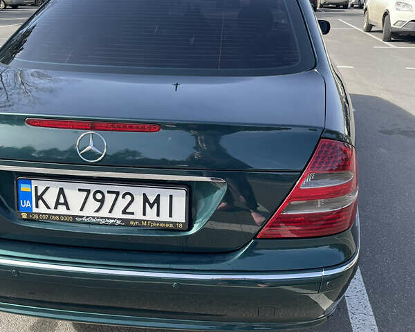Зелений Мерседес Е-Клас, об'ємом двигуна 3.2 л та пробігом 395 тис. км за 6500 $, фото 16 на Automoto.ua