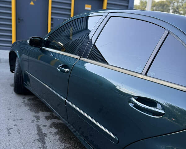 Зелений Мерседес Е-Клас, об'ємом двигуна 3.2 л та пробігом 395 тис. км за 6500 $, фото 9 на Automoto.ua