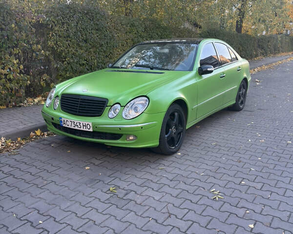 Зеленый Мерседес Е-Класс, объемом двигателя 3.2 л и пробегом 276 тыс. км за 9500 $, фото 2 на Automoto.ua